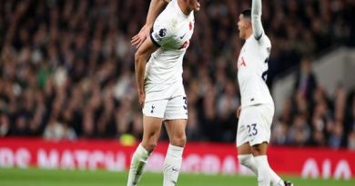 Bóng đá Anh 28/11: Tottenham sẽ mất trụ cột thêm một thời gian