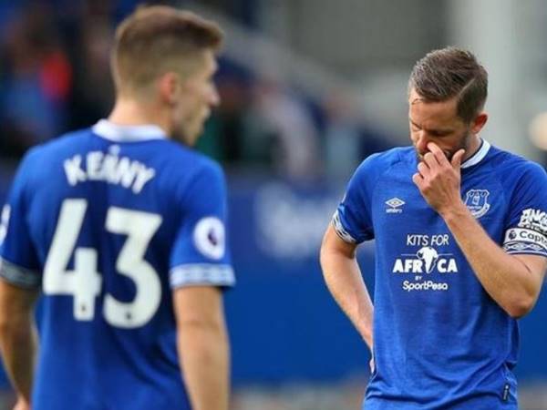 Everton nguy cơ bị trừ điểm lần hai