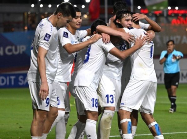 Tin BĐ: U17 Uzbekistan đánh bại UAE bán kết U17 châu Á 2025