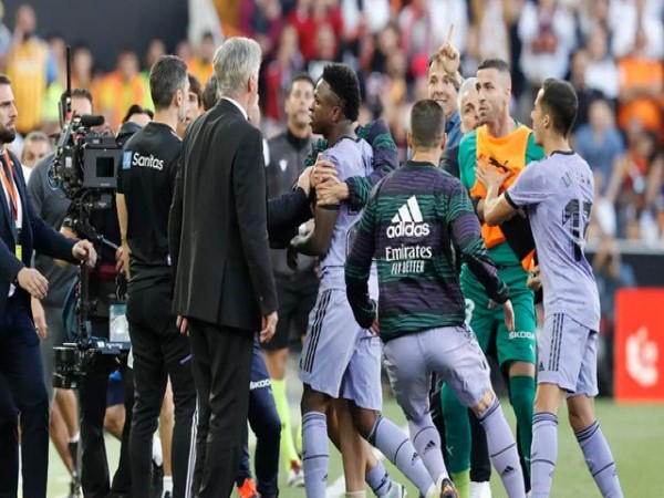 Tin thể thao: 6 LĐBĐ bị FIFA phạt vì nạn phân biệt chủng tộc