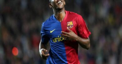 Số áo Eto từng khoác tại các câu lạc bộ và ĐT Cameroon